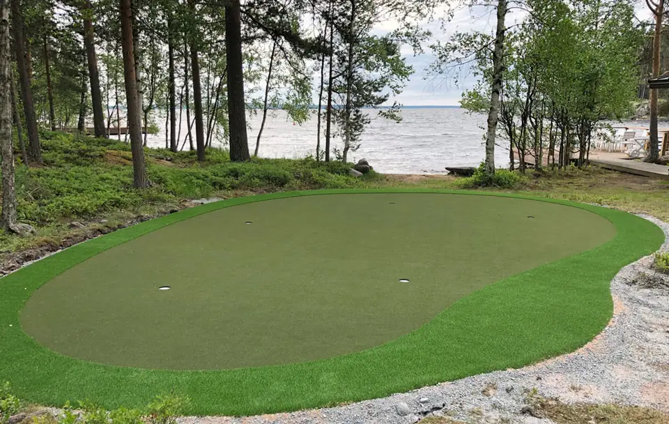 Tekonurmiviheriö kesäasunnolle