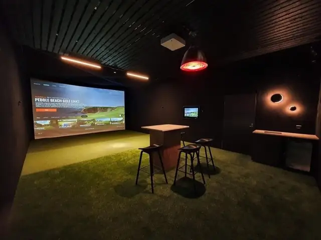 Trackman golfsimulaattori Gogolf Lounge